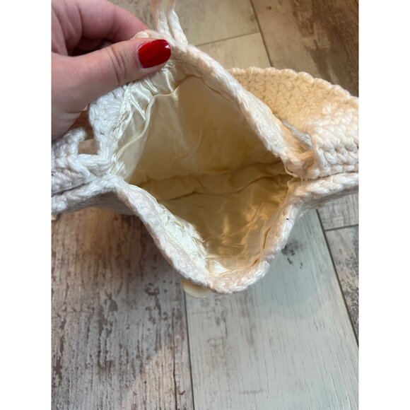 Handmade Cream Crochet Shoulder Bag With Button Closure & Lining - Picture 3 of 3
